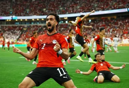 قصة كفاح زيكو.. من النوم في الشارع وبيع الملابس إلى ارتداء قميص منتخب مصر