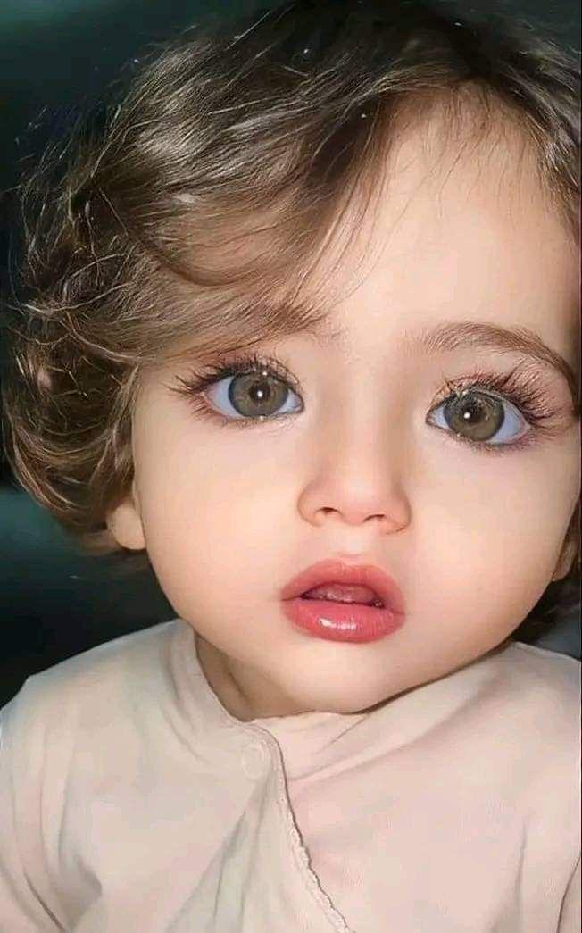 العيون الخضراء